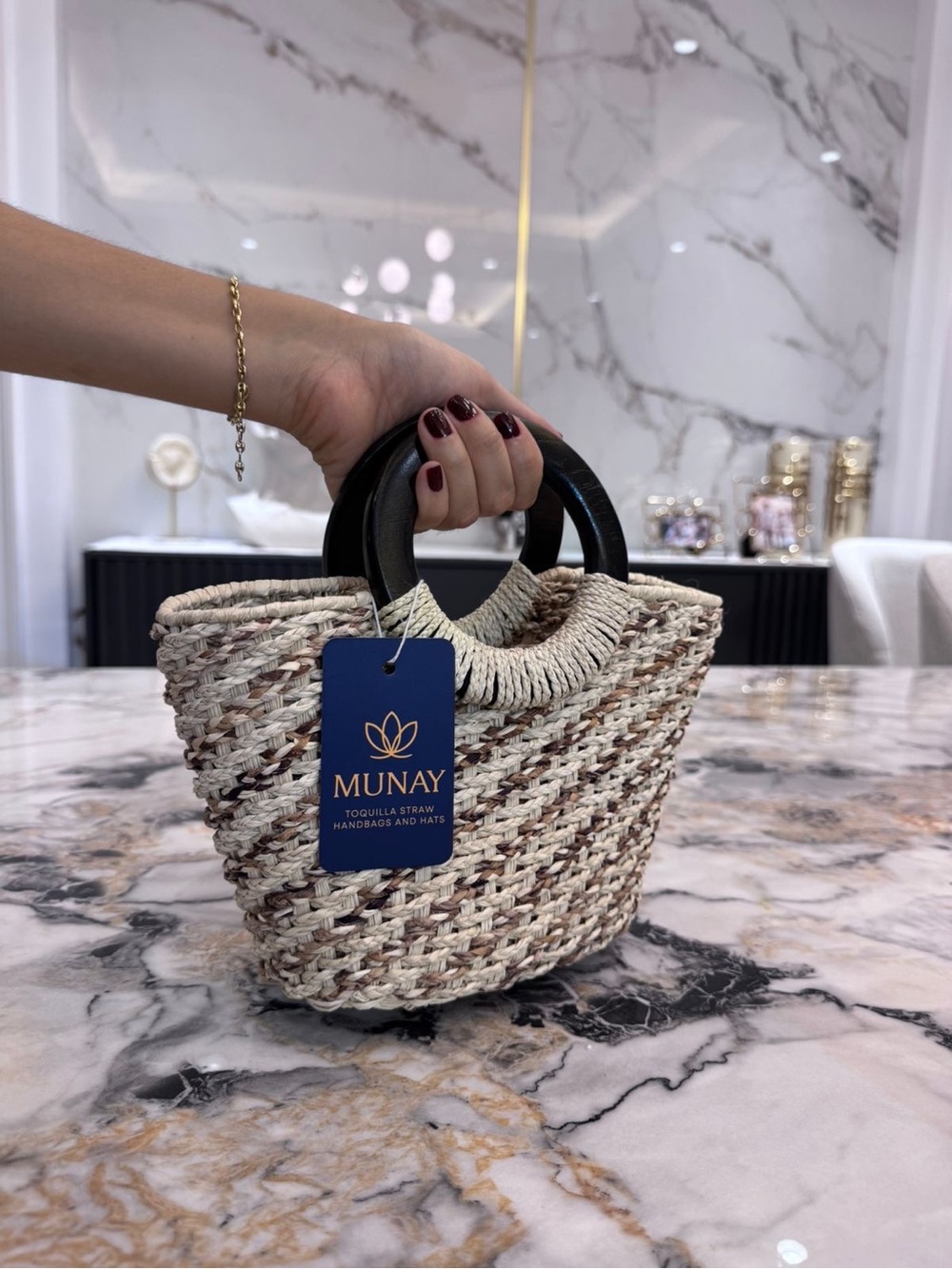 Munay Ecuador Handmade Toquilla Straw Woven Handbag